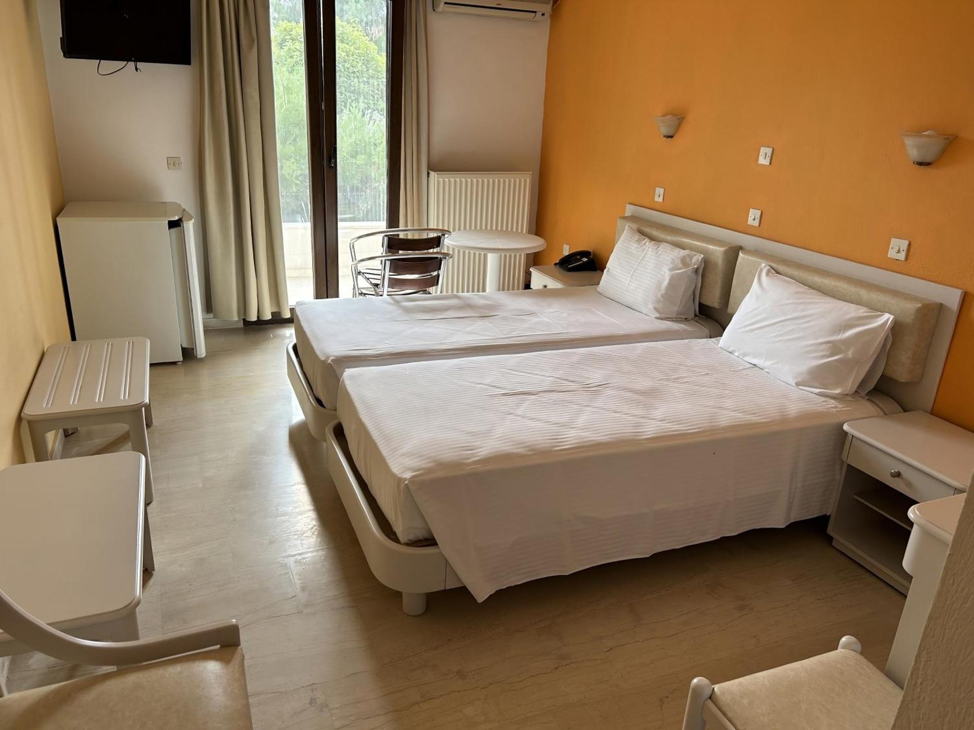 Pasiphae Hotel Skala Kallonis Extérieur photo