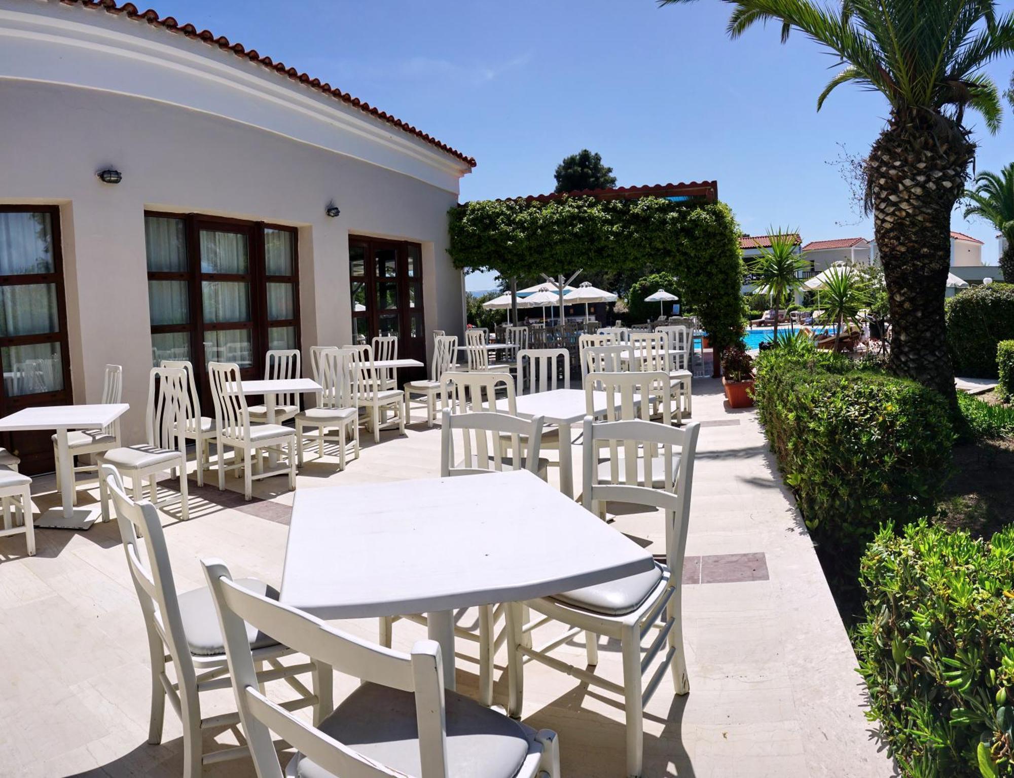 Pasiphae Hotel Skala Kallonis Extérieur photo