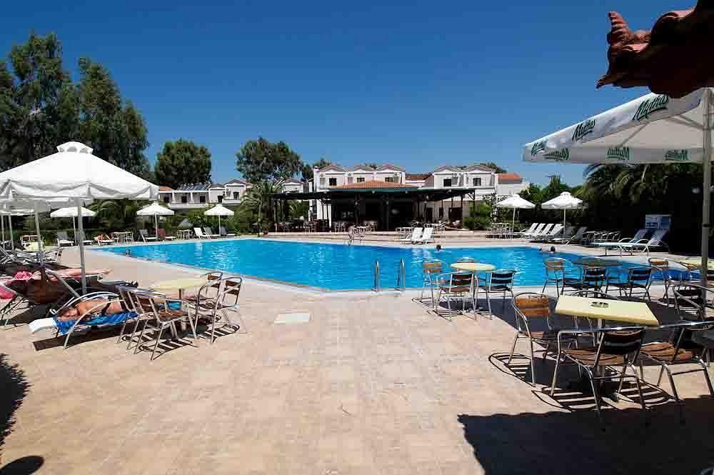 Pasiphae Hotel Skala Kallonis Extérieur photo