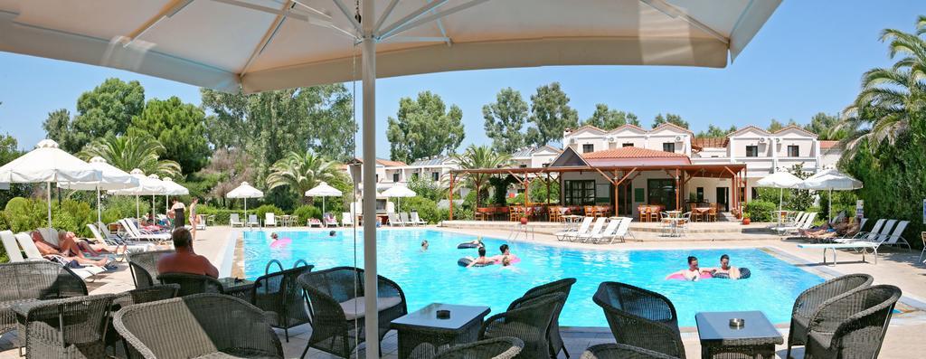 Pasiphae Hotel Skala Kallonis Extérieur photo